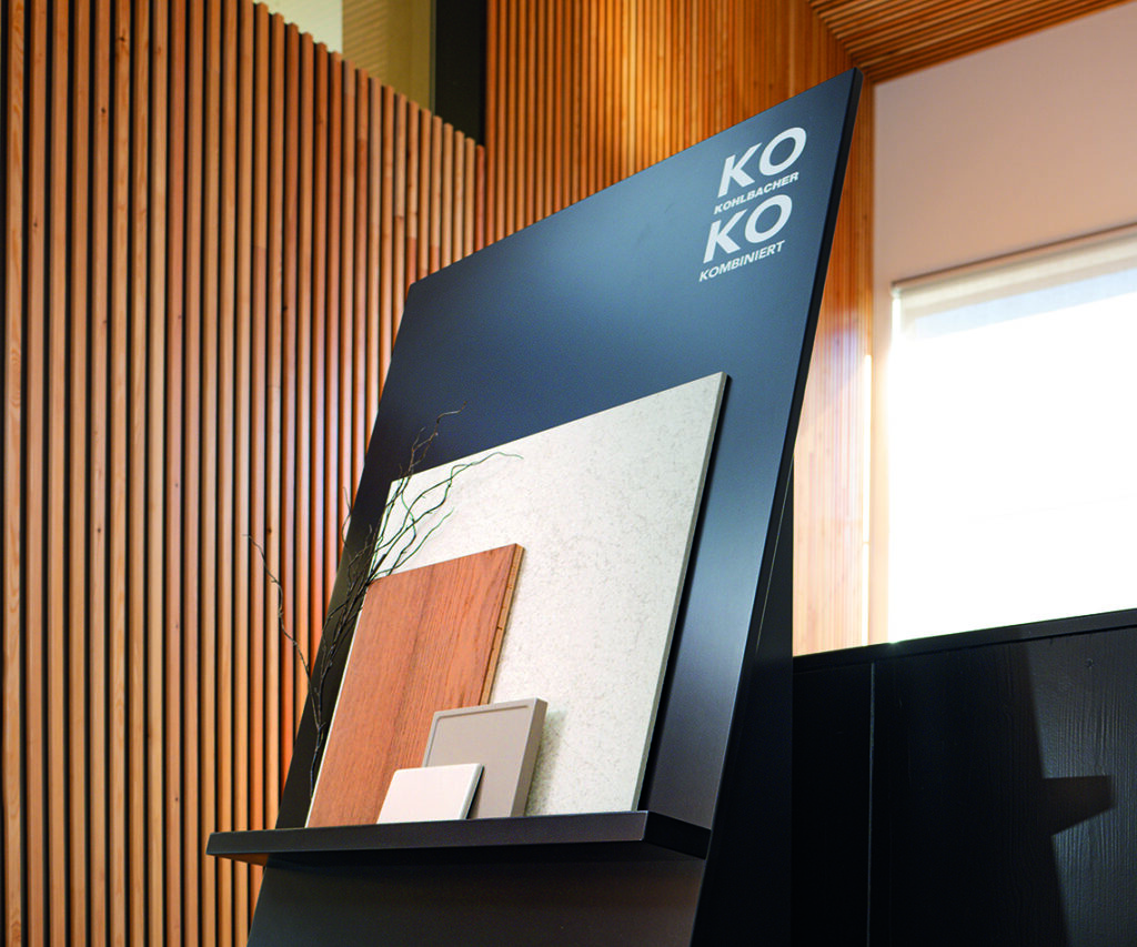 Koko KOHLBACHER kombiniert Moodboard in der Ausstellung in Langenwang