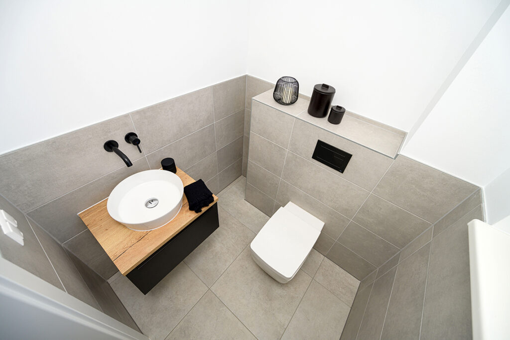 WC mit Gästewaschtisch